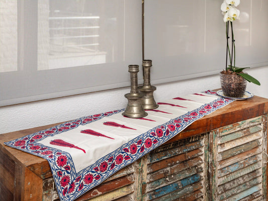 RUNNER PEMBE ÇOK ÇİÇEKLİ RUNNER-KOD03