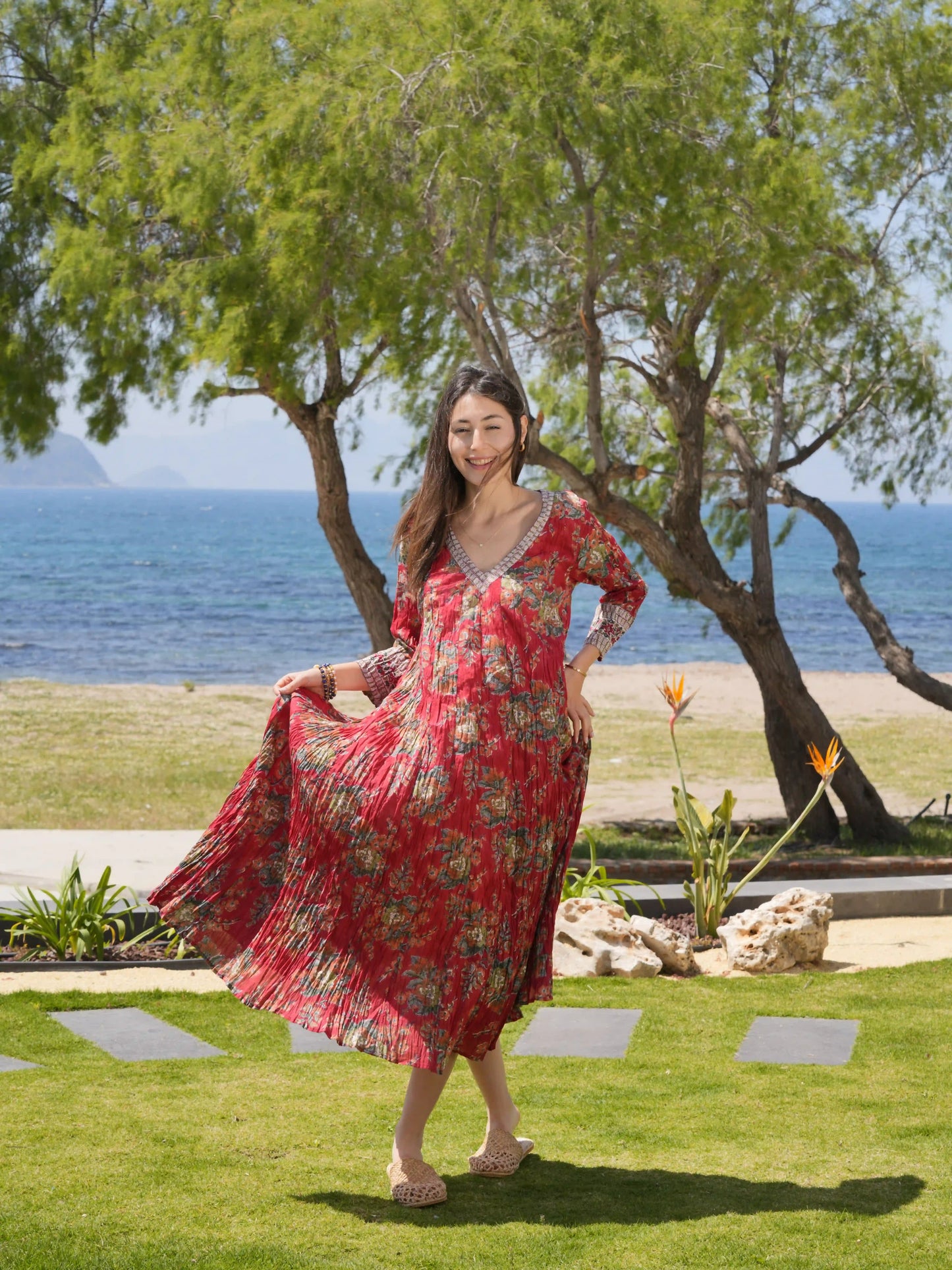 MEVLANA KOLLU ELBİSE D25-86J