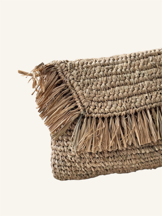 NATURAL RAFYA CLUTCH IP25-603