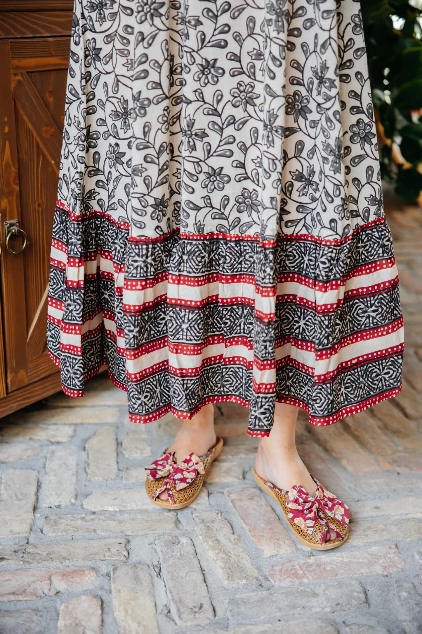 NESS ELBİSE KREM SİYAH JAY25-04