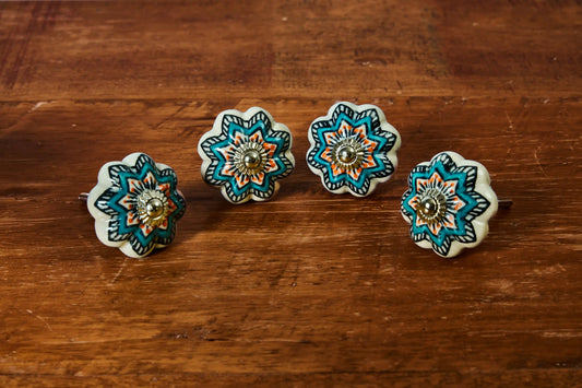 4'LÜ MAVİ DESENLİ 5X5 CM EL BOYAMA KNB-03