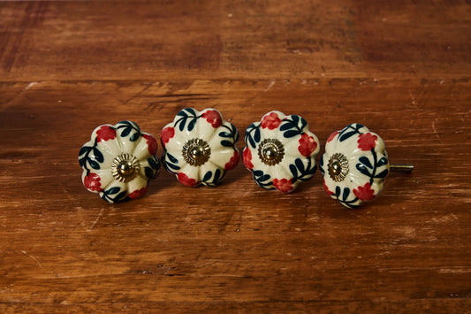 4'LÜ DESENLİ 5X5 CM EL BOYAMA KNB-49