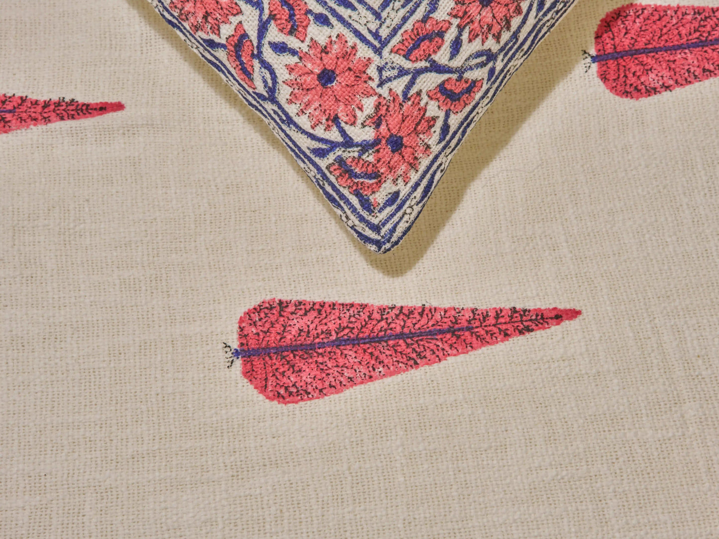 TEK KİŞİLİK 150X220 CM KIRMIZI AĞAÇLI BDC-07