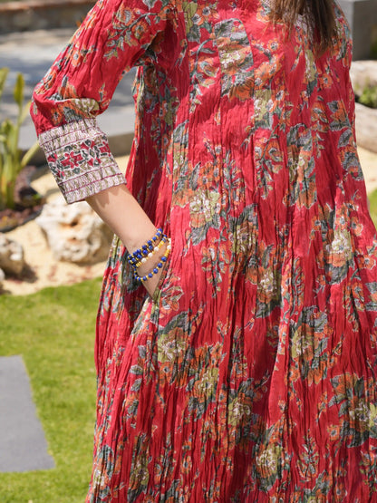 MEVLANA KOLLU ELBİSE D25-86J