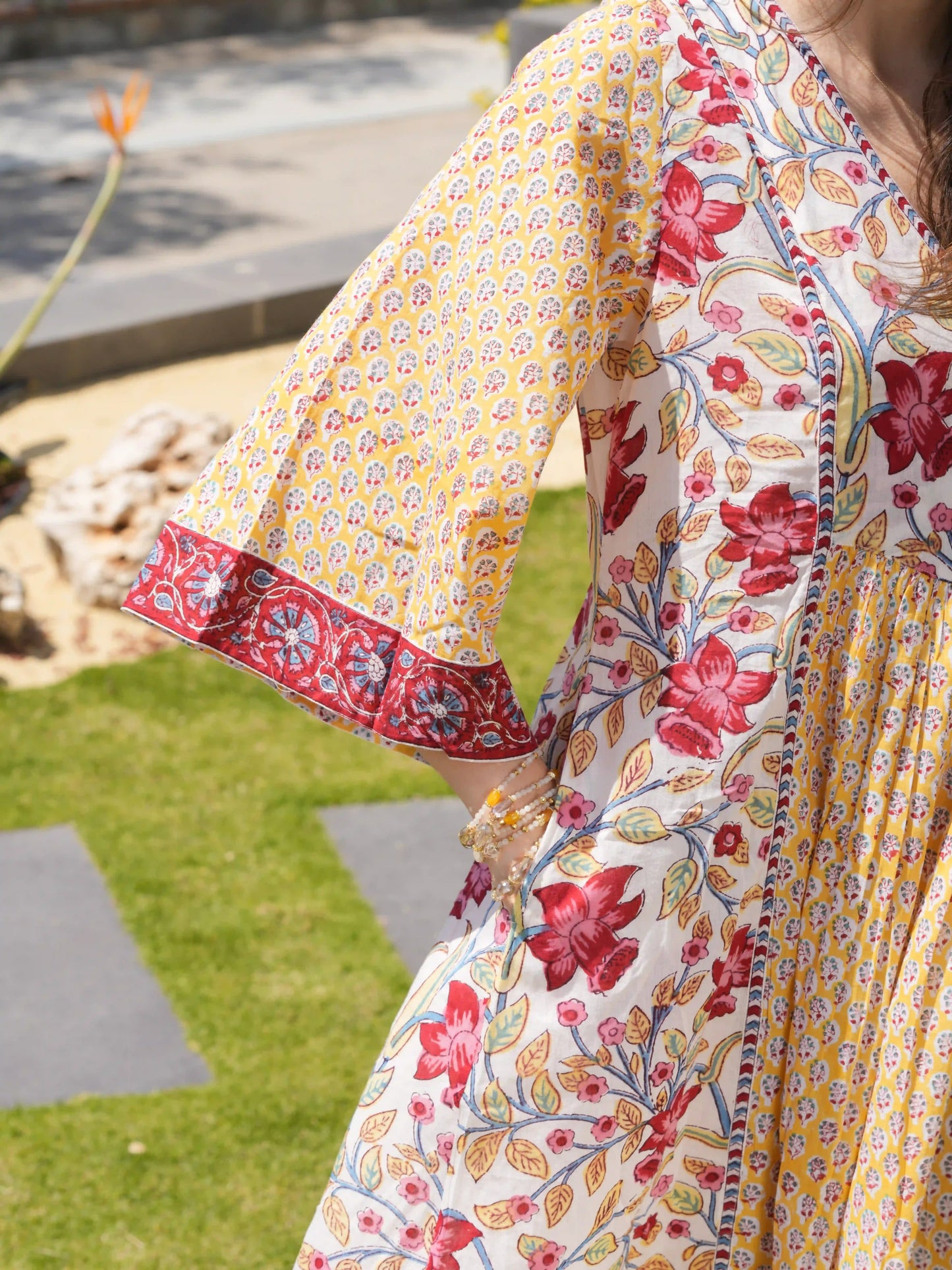 JOHARI ELBİSE D25-62C