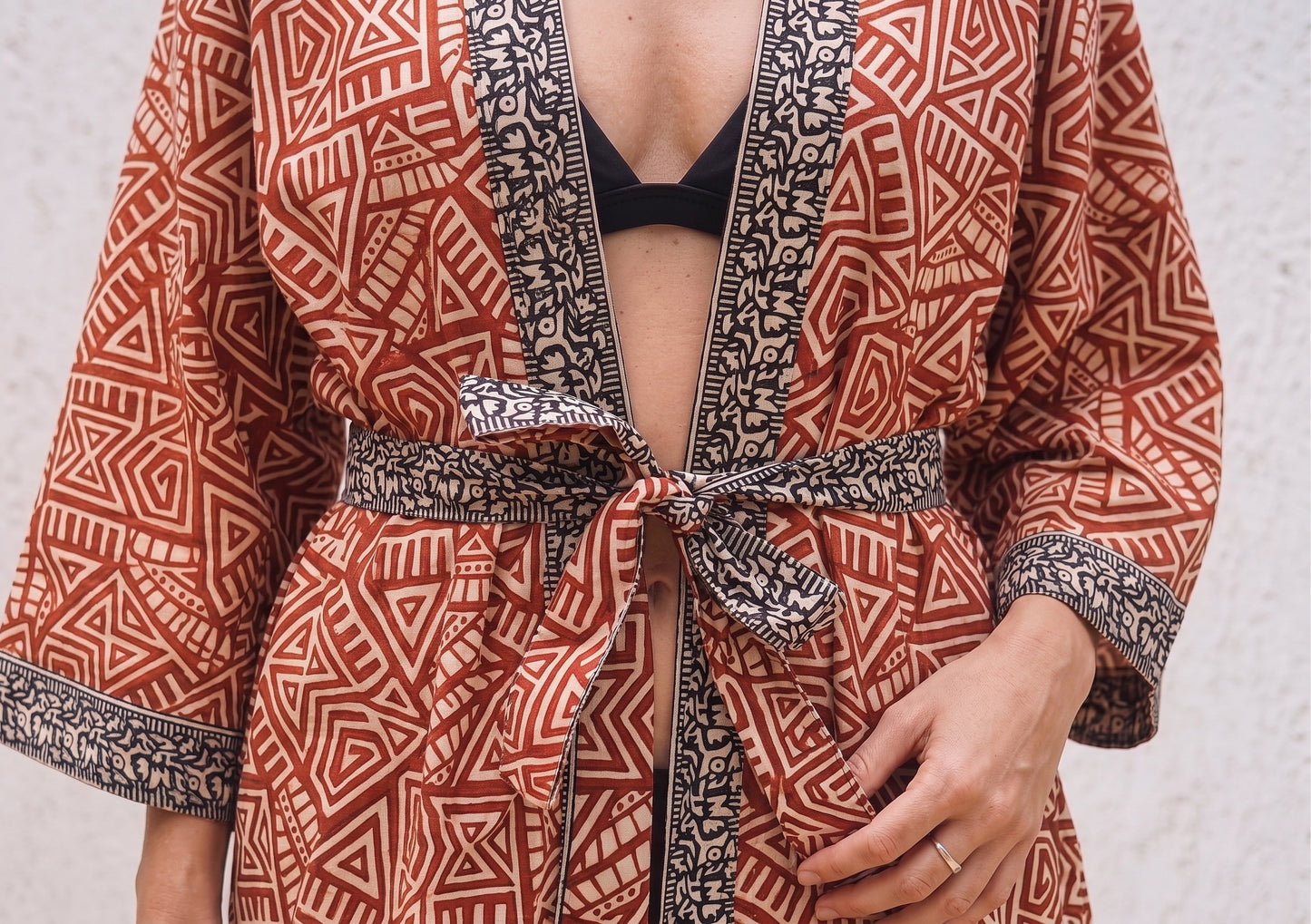 PRIYA KIMONO  GEC003/B