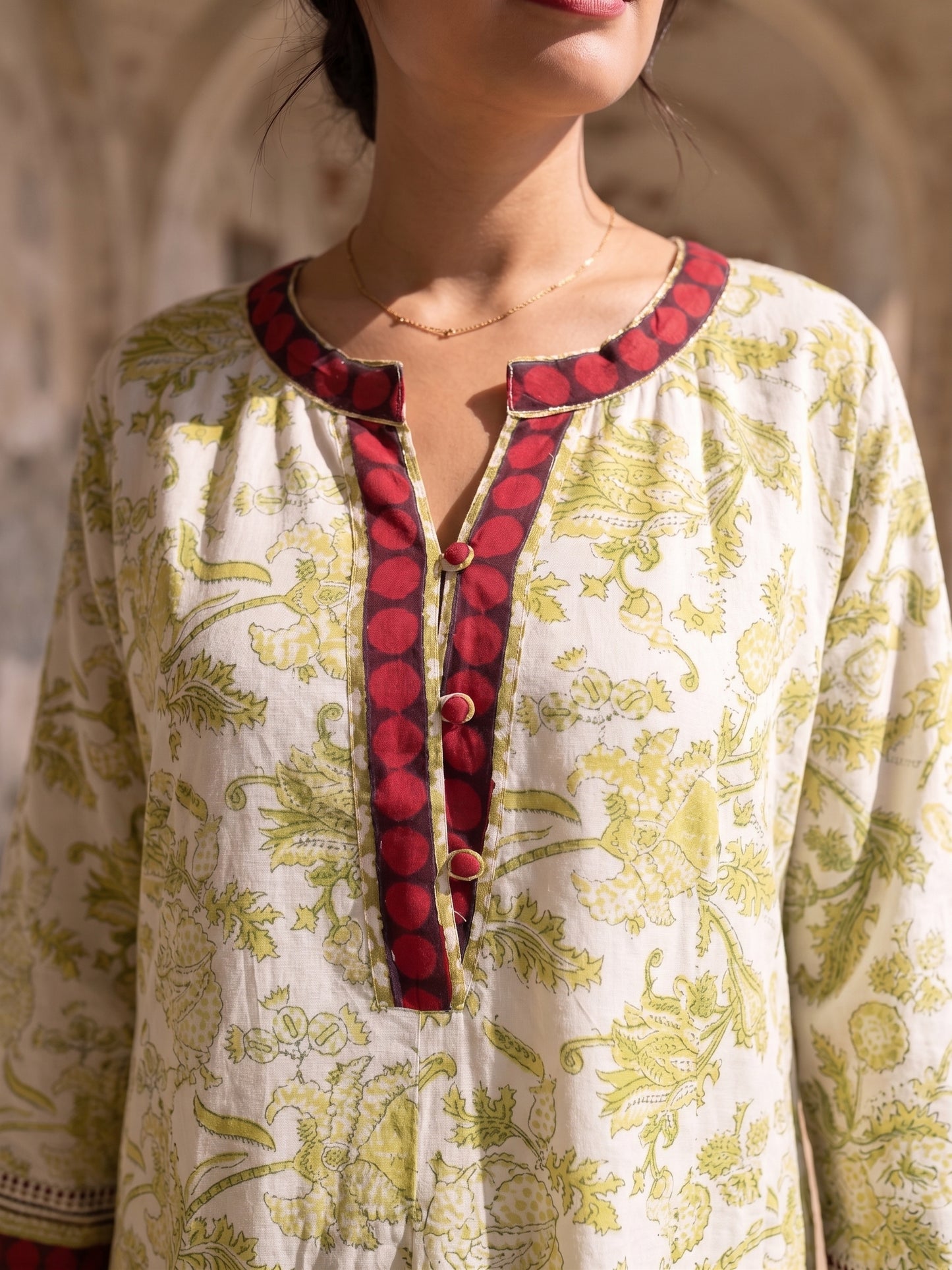 SARA ELBİSE IP26-08B
