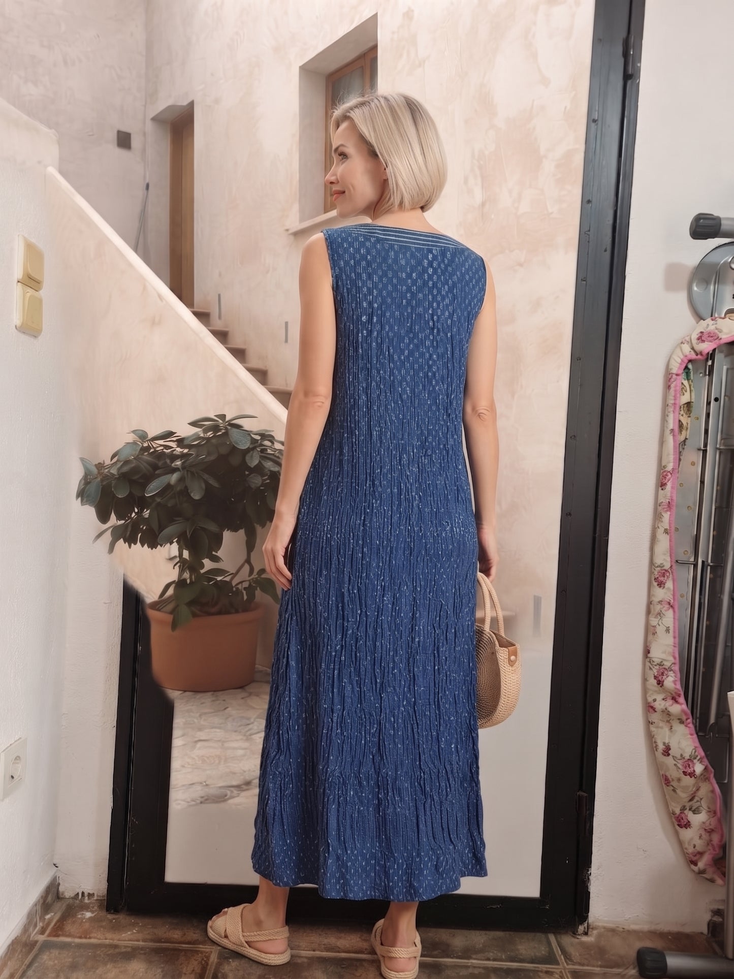 MEVLANA KOLSUZ ELBİSE IP26-30C